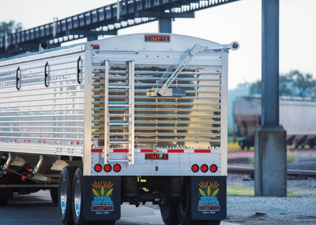 Timpte Super Hopper Trailer with Thunder 6000 Automatic Tarp/Cover
